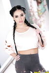 Victoria June Best 2