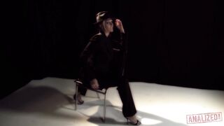 Julia Ann - Gangster Anal MILF Slut