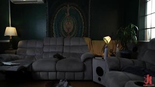 Diary of a Madman, Episode 1: "The Hunt"