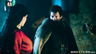 Queen Of Thrones: Part 2 (A XXX Parody)