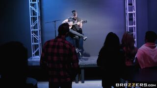 Xander's World Tour - Ep.1