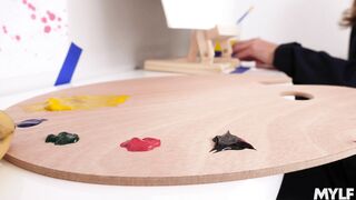 Artistic Mylf Seduces Her Nude Male Model