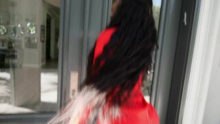 Curvy Reporter Fucks For Leads