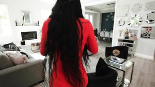 Curvy Reporter Fucks For Leads