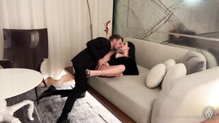 Date Distraction With Vince Karter