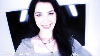 Evelyn Claire is Back at Amateur Allure